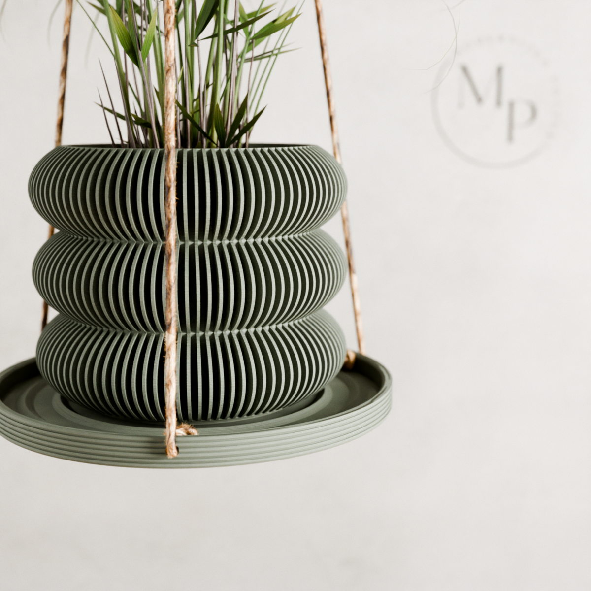PUDDLE Hanging Plant Tray | The Tangled Leaf
